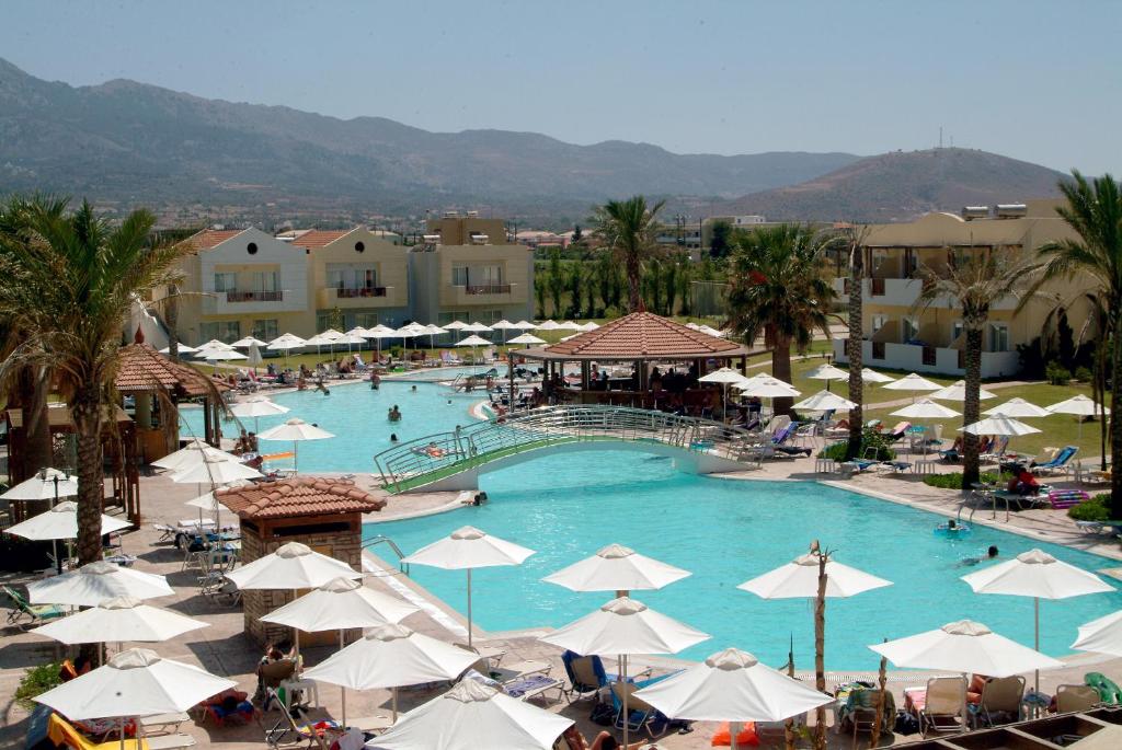 Zorbas Beach Hotel room 6